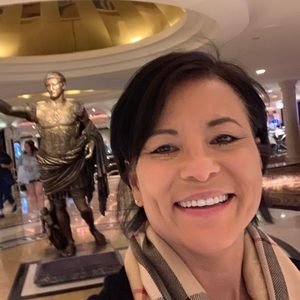 Meet your Posher, Tracy